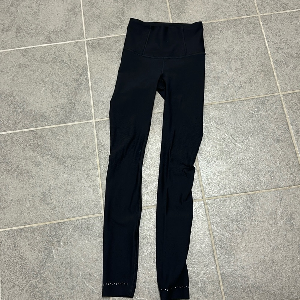 Lululemon black leggings